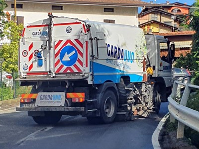 /media/11295/garda-uno-spazzamento-meccanico-a-serle-05-06-20-02.jpg