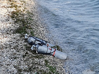 /media/10095/garda-uno-pulizia-dei-fondali-a-manerba-località-porto-torchio-006.jpg