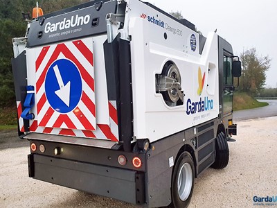/media/10574/garda-uno-igiene-urbana-nuova-spazzatrice-schmidt-cleango-500-euro-6c-006.jpg