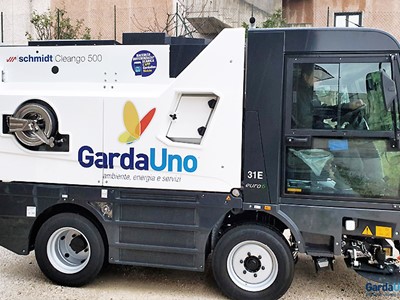 /media/10577/garda-uno-igiene-urbana-nuova-spazzatrice-schmidt-cleango-500-euro-6c-010.jpg