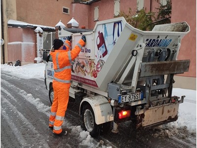 /media/13021/garda-uno-igiene-urbana-e-neve-natale-2020_005.jpg