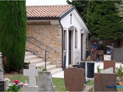 /media/14723/garda-uno-servizio-cimiteriali-torri-del-benaco_046.jpg