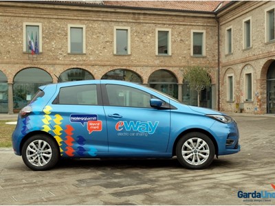 /media/16837/garda-uno_eway_inaugurazione_car_sharin_provaglio_002.jpg