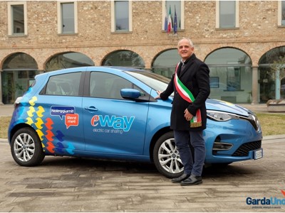 /media/16841/garda-uno_eway_inaugurazione_car_sharin_provaglio_006.jpg