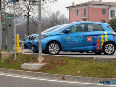 /media/16845/garda-uno_eway_inaugurazione_car_sharin_provaglio_010.jpg