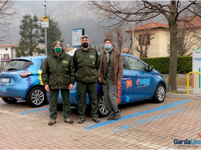/media/16858/garda-uno_eway_inaugurazione_car_sharin_provaglio_023.jpg