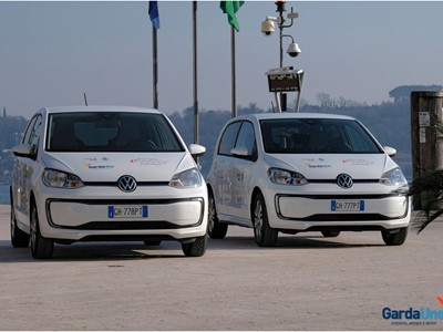 /media/17531/garda-uno-consegna-auto-elettriche-salo_003.jpg