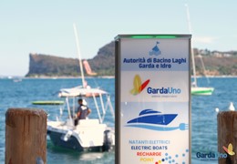 Photogallery colonnina di ricarica per barche elettriche