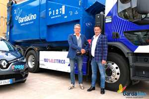 Photogallery: nuovo mezzo elettrico per la raccolta dei rifiuti