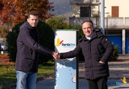 Inaugurata la prima colonnina di ricarica elettrica pubblica a Prevalle