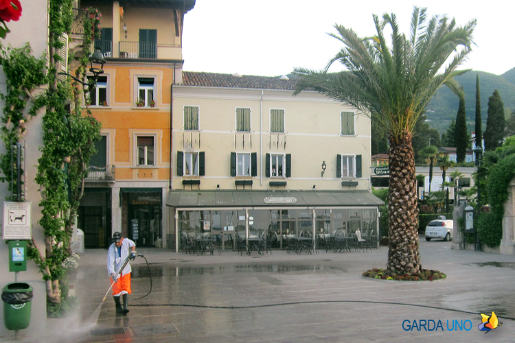 Igiene Urbana: operatori al lavoro