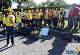 San Felice: Garda Uno, Legambiente e studenti ripuliscono le spiaggie